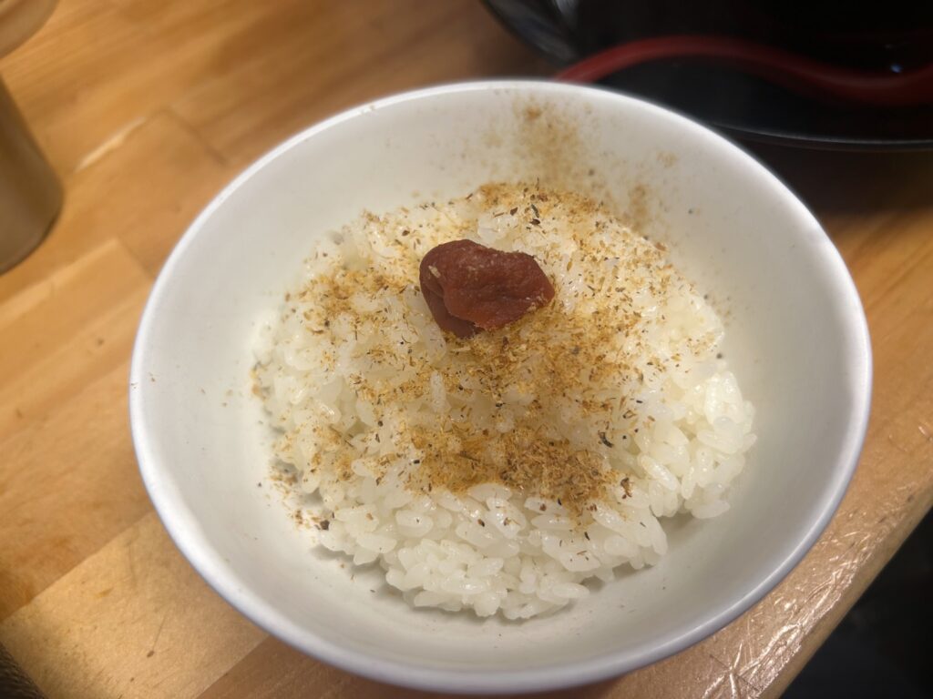 牛豚骨醤油 ぎゅうとん