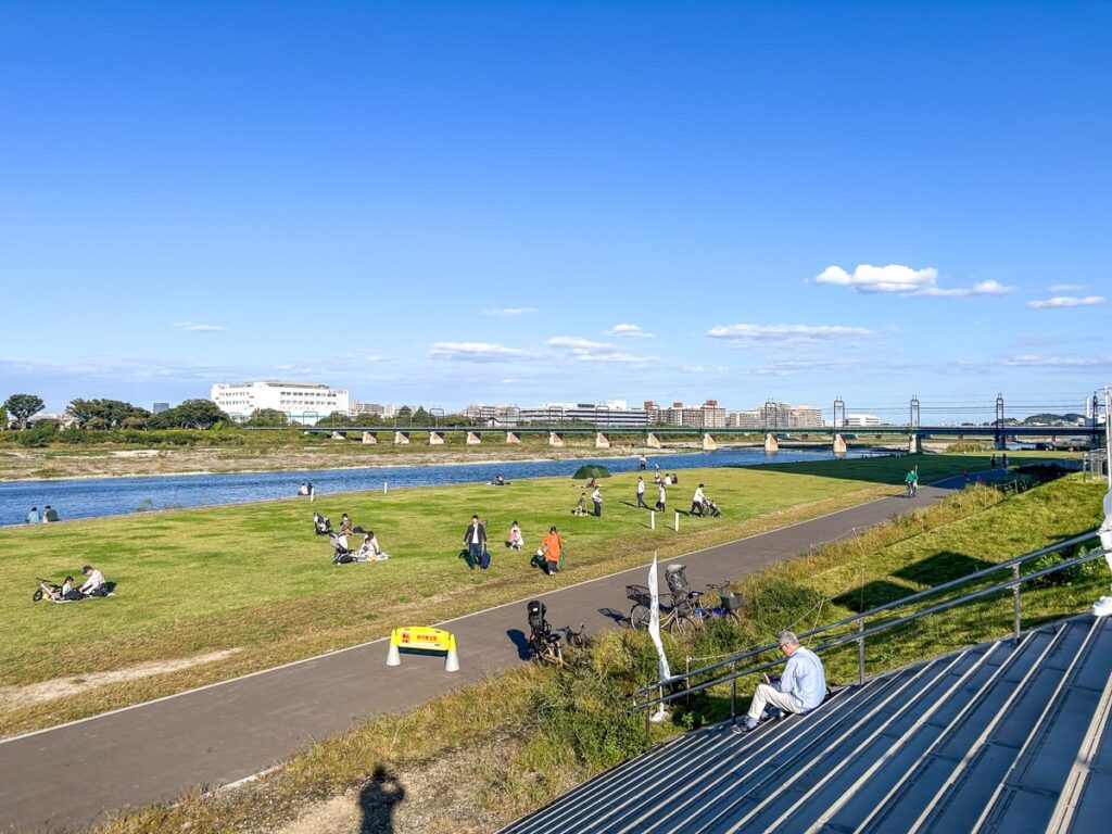 せいせきカワマチ|多摩川河川敷