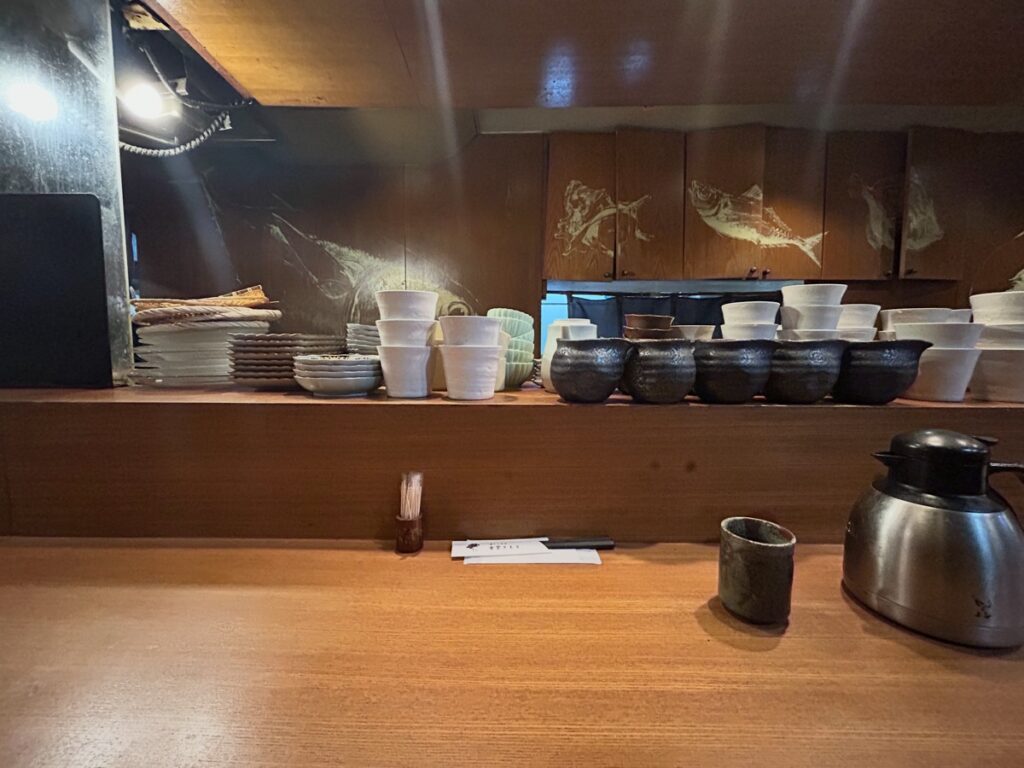 店内|酒とつまみ食堂きもと