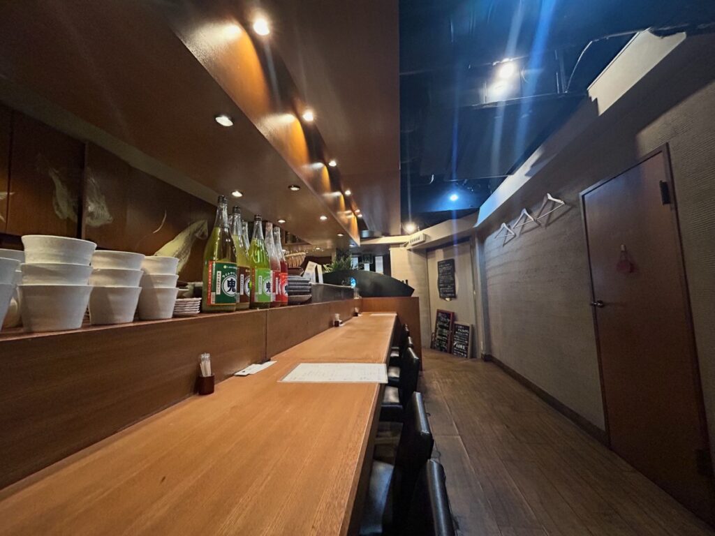 店内|酒とつまみ食堂きもと